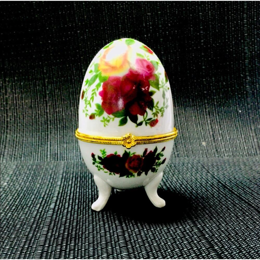 Egg Shaped Ceramic Trinket Box With Red Rose 3.74” Tall Footed And Hinged